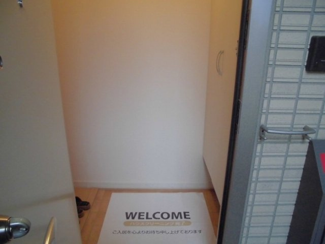 クローバーハウスの玄関