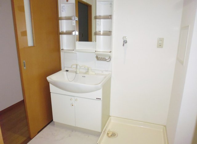 ネオパストラルの独立洗面台