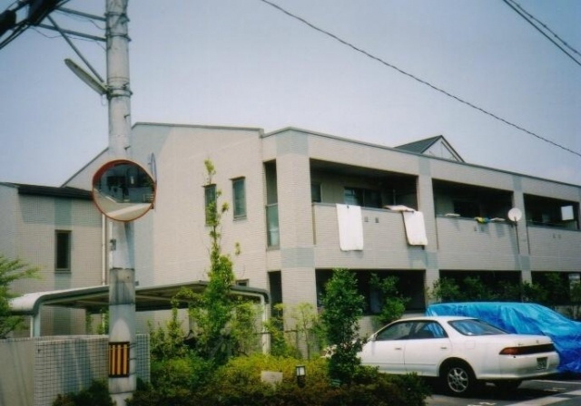 ネオパストラルの外観