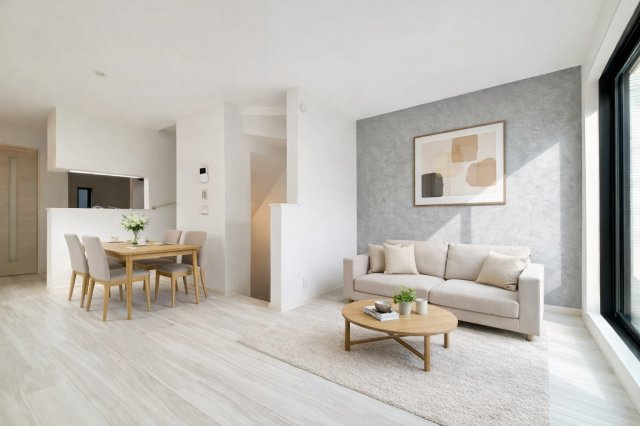 大田区西蒲田1丁目　新築戸建の居間・リビング|2階リビングは外からの視線が気にならない、寛ぎのプライベート空間！

現地ご見学希望・資料請求などお気軽にお問い合わせ下さい！
03-5990-5201