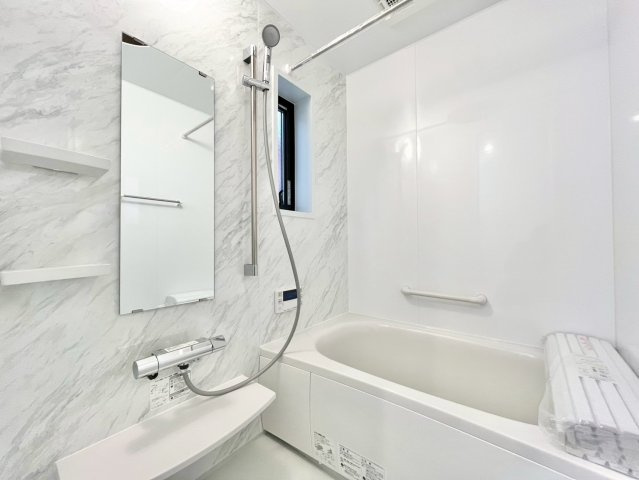 大田区西蒲田1丁目　新築戸建の浴室|浴室乾燥機付きのため、雨の日の洗濯物干しやカビの予防にも役立ちます。

現地ご見学希望・資料請求などお気軽にお問い合わせ下さい！
03-5990-5201