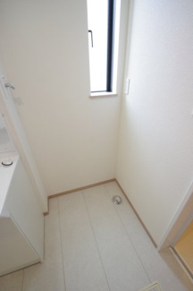 【ランドリースペース】 | 【仲介手数料無料！！】府中市日新町3丁目　新築戸建て（全16棟）M号棟　5550万円