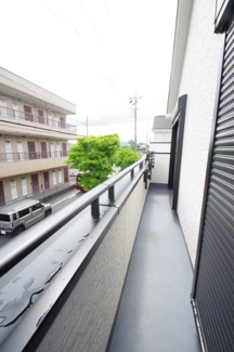 【バルコニー】 | 【仲介手数料無料！！】府中市日新町3丁目　新築戸建て（全16棟）M号棟　5550万円