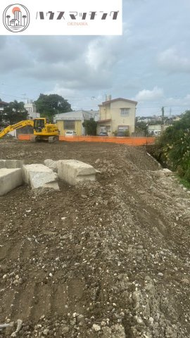 豊見城市字長堂の売地の前面道路含む現地写真|2026年1月末撮影の現地写真／造成工事に着手しました！