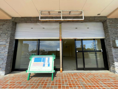 ジョナサン　今之浦ビルのエントランス