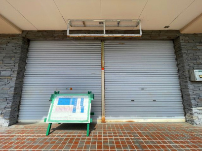 ジョナサン　今之浦ビルのエントランス