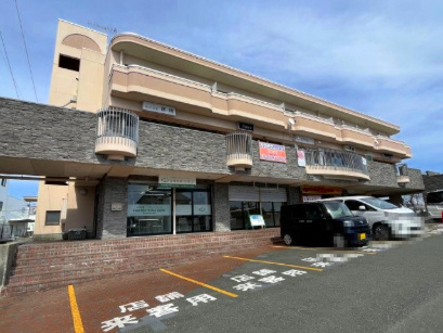 ジョナサン　今之浦ビルの外観