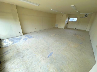 ジョナサン　今之浦ビルの内装