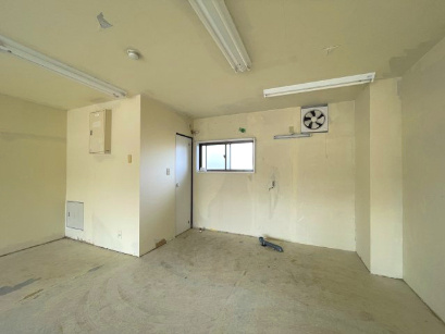 ジョナサン　今之浦ビルの内装