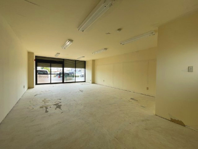 ジョナサン　今之浦ビルの内装