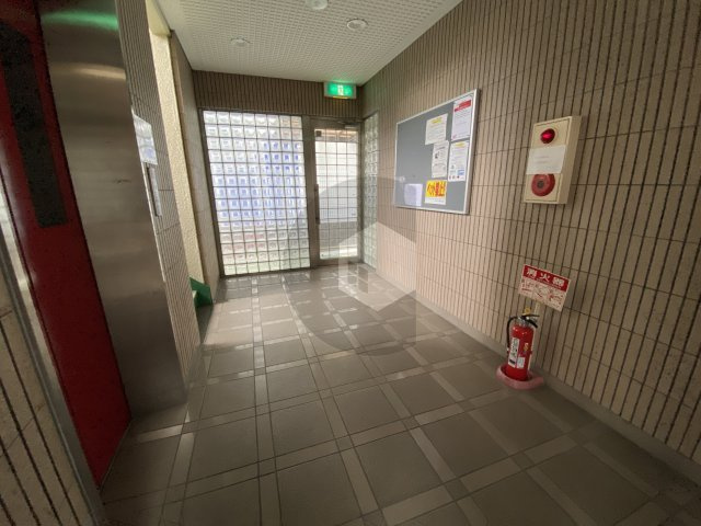 ピアー依奈のロビー