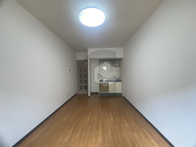 ピアー依奈の内装