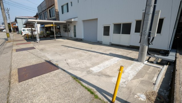 長田２丁目H事務所の駐車場