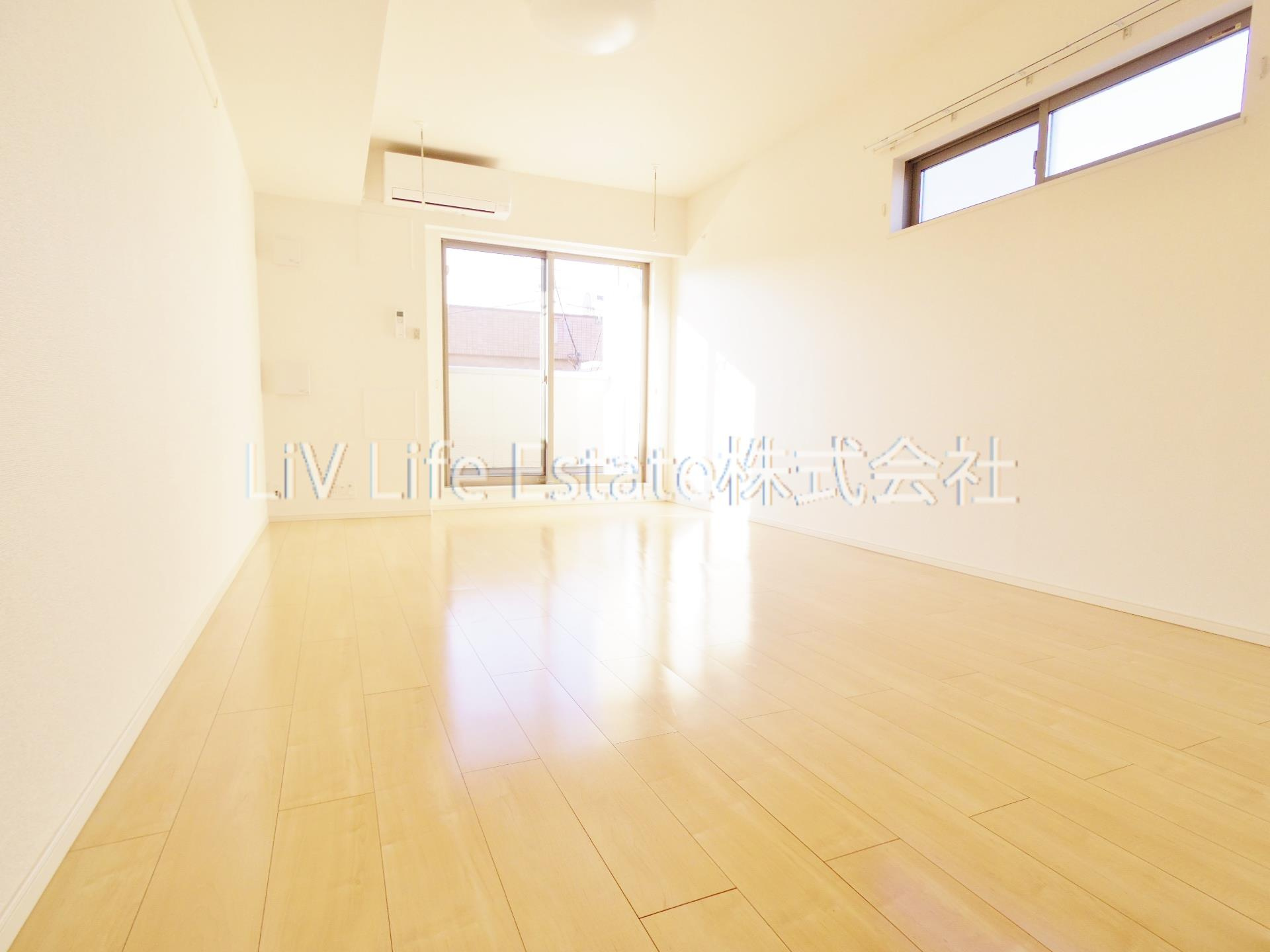 サンフォ二ア小平の居間・リビング