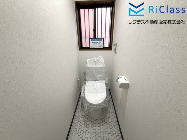 中古戸建　神戸市北区北五葉5丁目16のトイレ|１階のトイレです