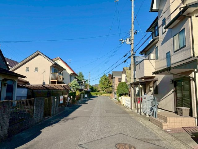 野洲市三上　建築条件無し売土地の前面道路含む現地写真