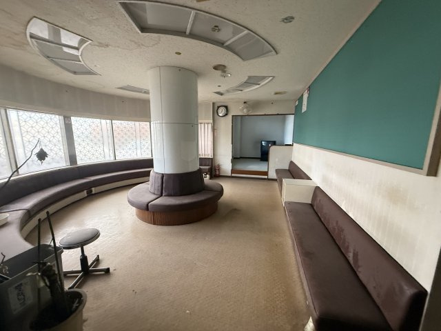 [診療所居宅]藤岡市藤岡856-1,4のエントランス