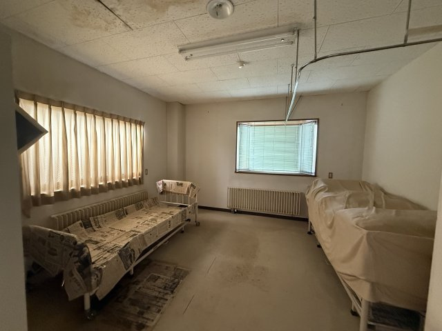 [診療所居宅]藤岡市藤岡856-1,4の洋室