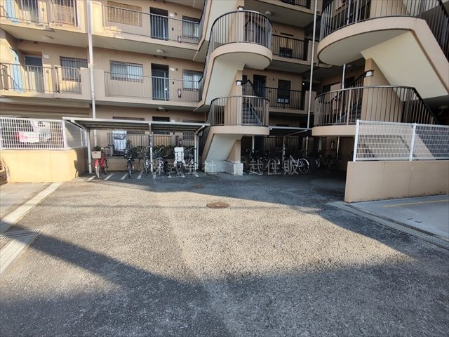【駐輪場】の画像