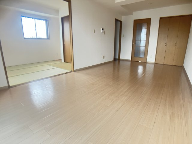 グランパシフィックの居間・リビング