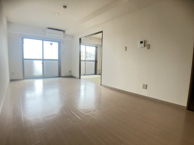 グランパシフィックの居間・リビング