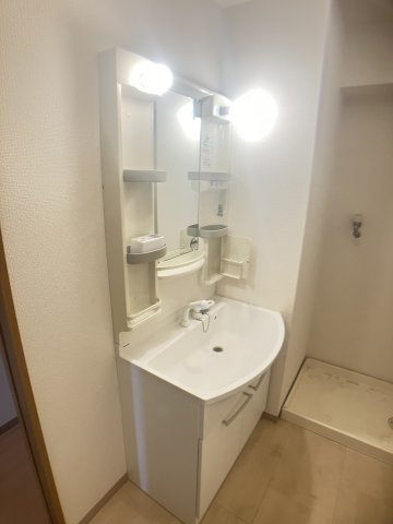 グランパシフィックの独立洗面台