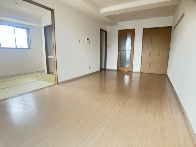 グランパシフィックの居間・リビング