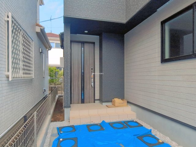 ふじみ野市福岡武蔵野の新築一戸建の玄関