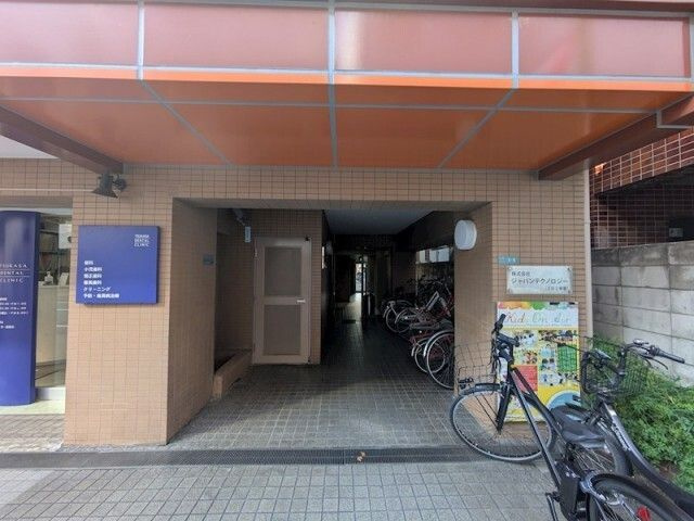 ロイヤルエクセレント学芸大のエントランス