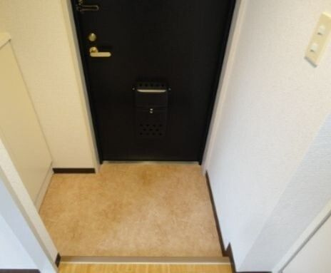 ロイヤルエクセレント学芸大の玄関