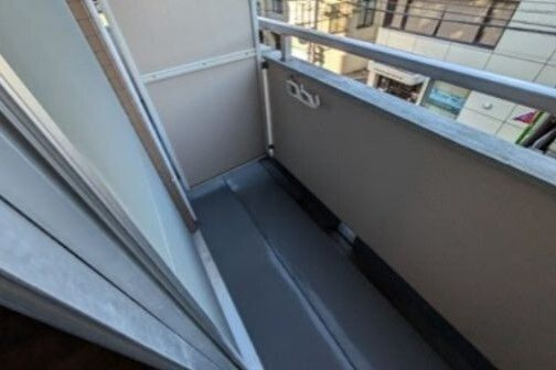 ロイヤルエクセレント学芸大のバルコニー