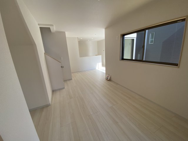 八街市八街に　いろどりアイタウン　新築戸建全3棟1号棟の居間・リビング