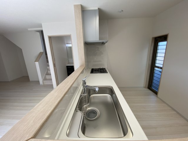 八街市八街に　いろどりアイタウン　新築戸建全3棟1号棟のバルコニー