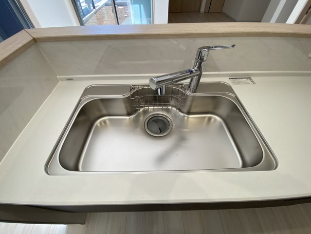 八街市八街に　いろどりアイタウン　新築戸建全3棟1号棟のキッチン