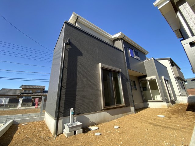 八街市八街に　いろどりアイタウン　新築戸建全3棟1号棟