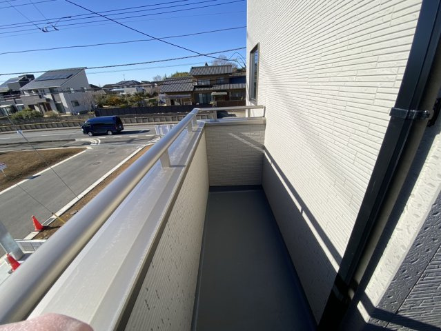 八街市八街に　いろどりアイタウン　新築戸建全3棟1号棟のバルコニー