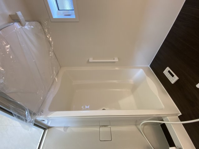 八街市八街に　いろどりアイタウン　新築戸建全3棟2号棟の浴室