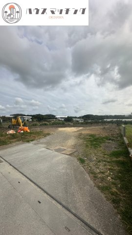 豊見城市字長堂の売地の前面道路含む現地写真|2026年1月末撮影の現地写真／造成工事に着手しました！