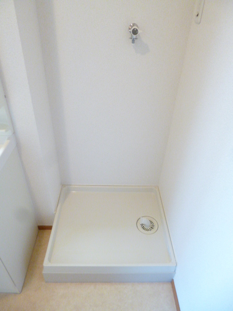 トリアノン南久が原の内装|室内洗濯機置き場