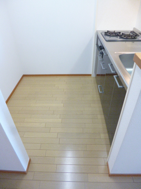 トリアノン南久が原の居間・リビング|キッチンスペース