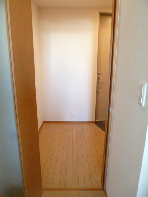 トリアノン南久が原の内装|玄関スペース