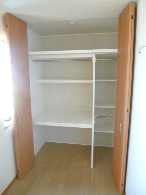 トリアノン南久が原の収納|クローゼット