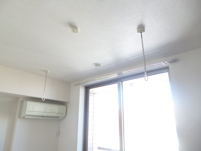 トリアノン南久が原のその他|室内物干しフック