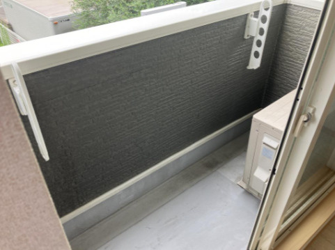 ドゥムールストレチアのバルコニー