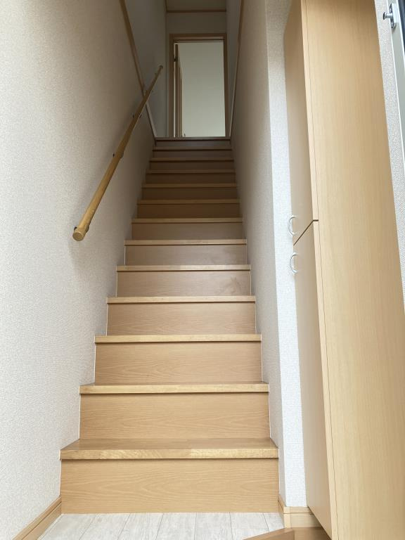 ドゥムールストレチアの玄関