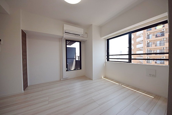 メイクスデザイン両国NORTH の居間・リビング