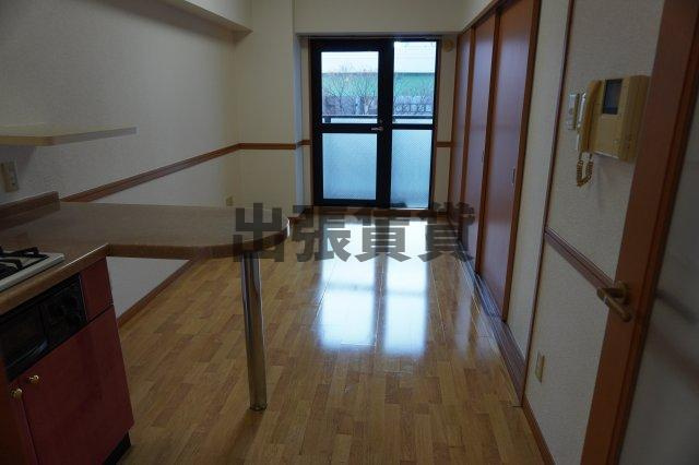 仲介手数料0！！ヴェルジュコートIの居間・リビング