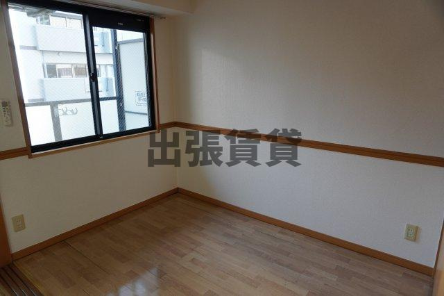 仲介手数料0！！ヴェルジュコートIの洋室