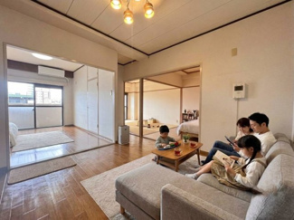 【居間・リビング】 | ライオンズマンション大名 | ※家具、雑貨等はCGです。