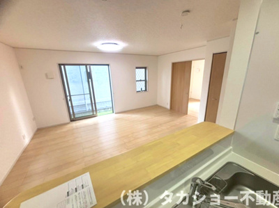 【居間・リビング】 | 稲毛区長沼町　中古戸建